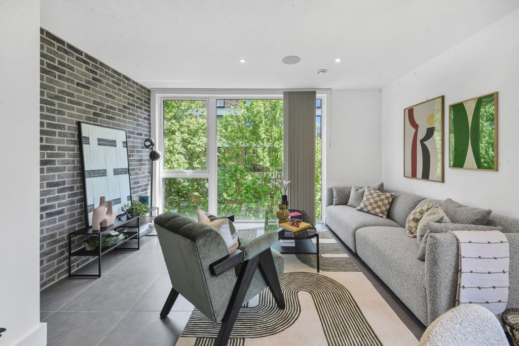 Property photo 2 of 15 Dsc_2872-High.Jpg