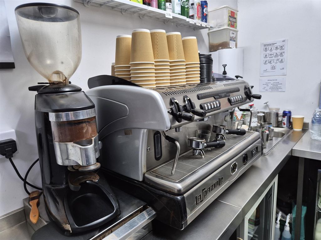 Property photo 3 of 7 Photo 2