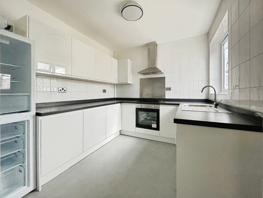 Property photo 2 of 8 Pbox-Img.Jpg