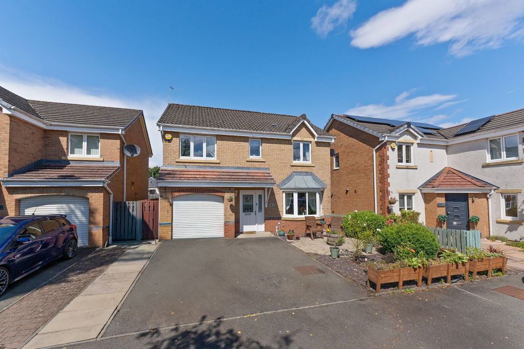 Property photo 1 of 37