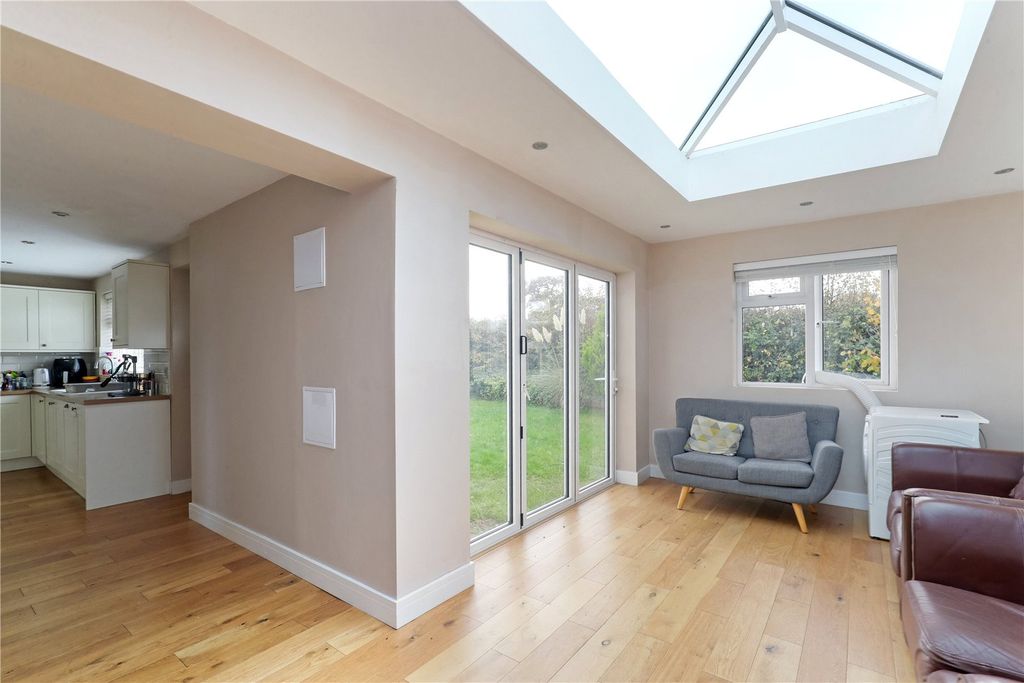 Property photo 2 of 21 Picture No. 47