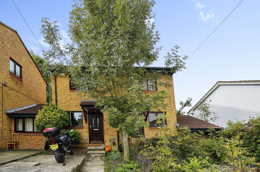 Property photo 1 of 12 Photography