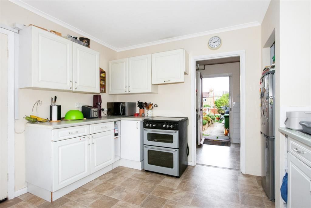 Property photo 3 of 17