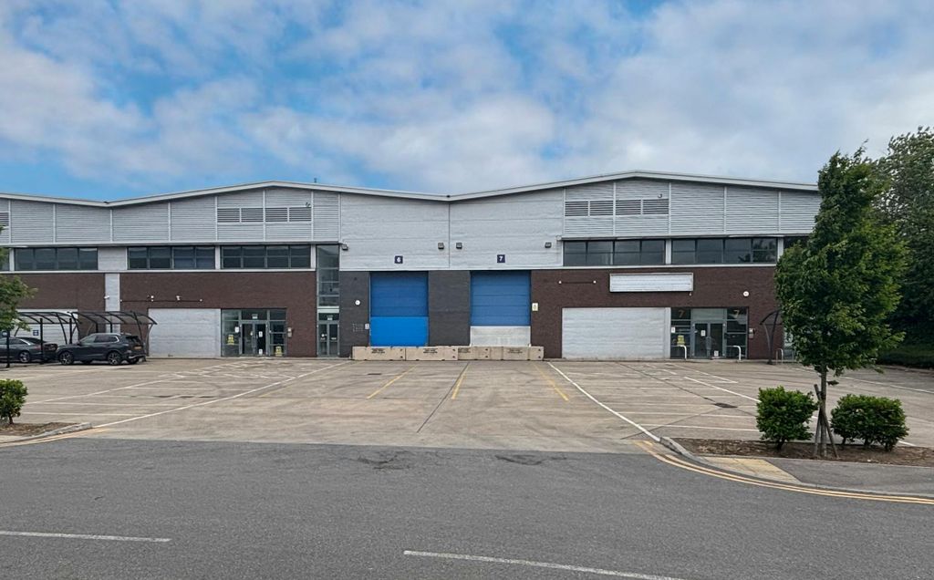 Property photo 2 of 5 Front Aspect