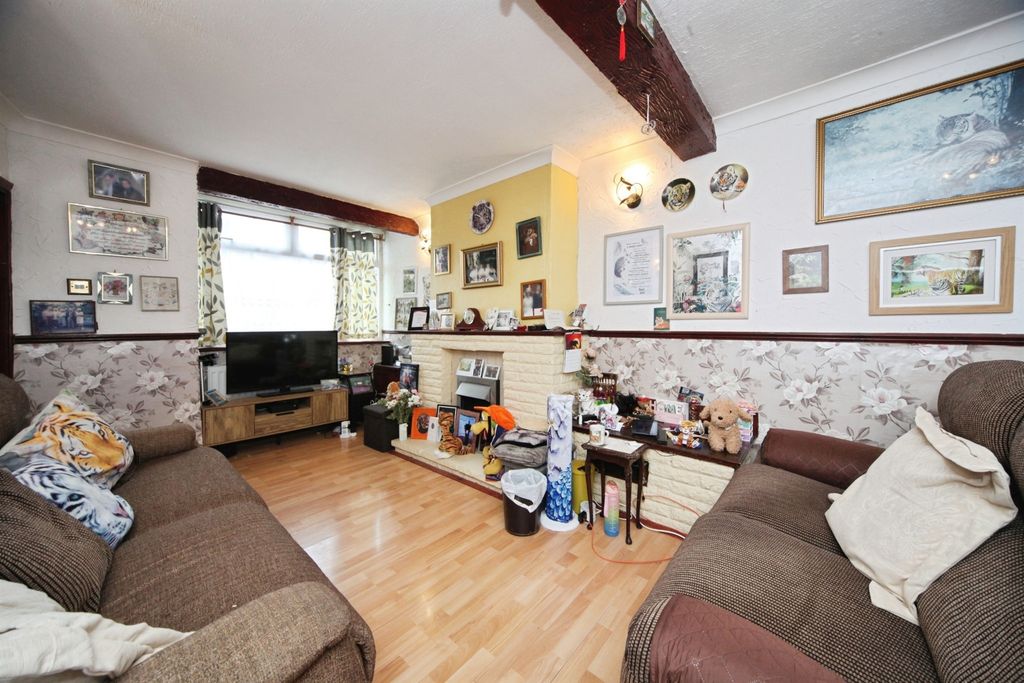 Property photo 2 of 15