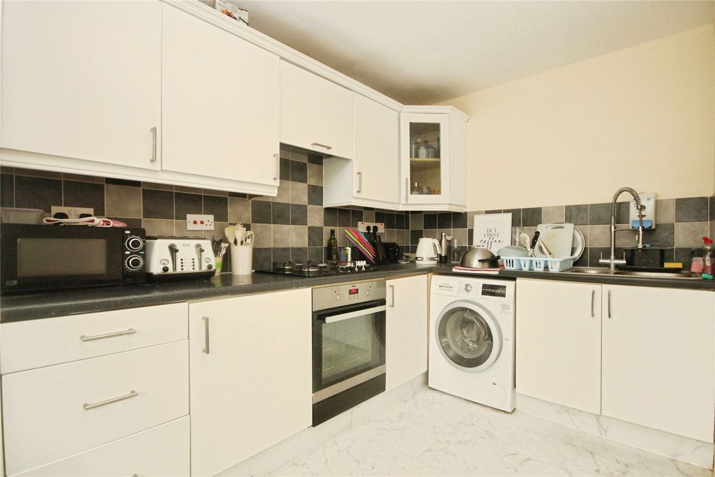 Property photo 2 of 5 Communal Kitchen