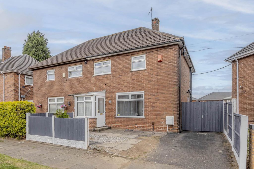 Property photo 1 of 18