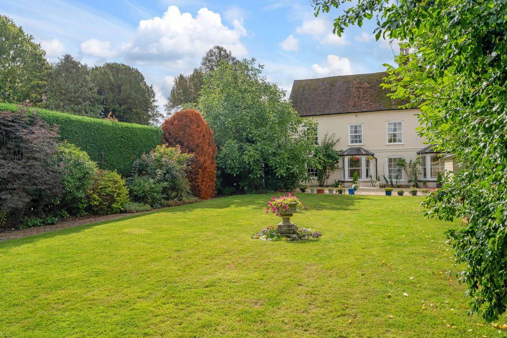 Property photo 3 of 36