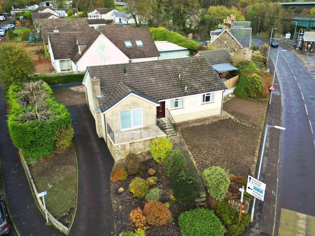 Property photo 1 of 27