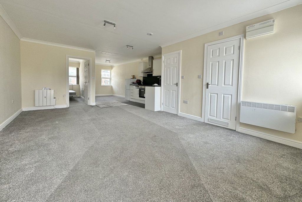 Property photo 1 of 4