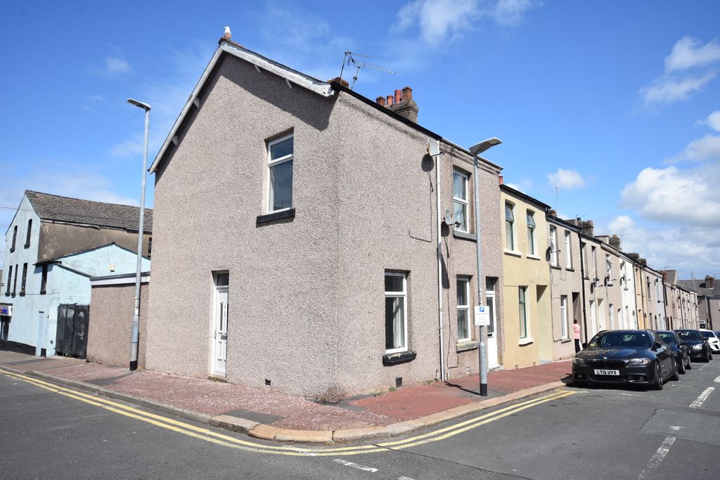 Property photo 1 of 11