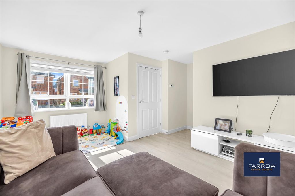 Property photo 2 of 28 Living Room