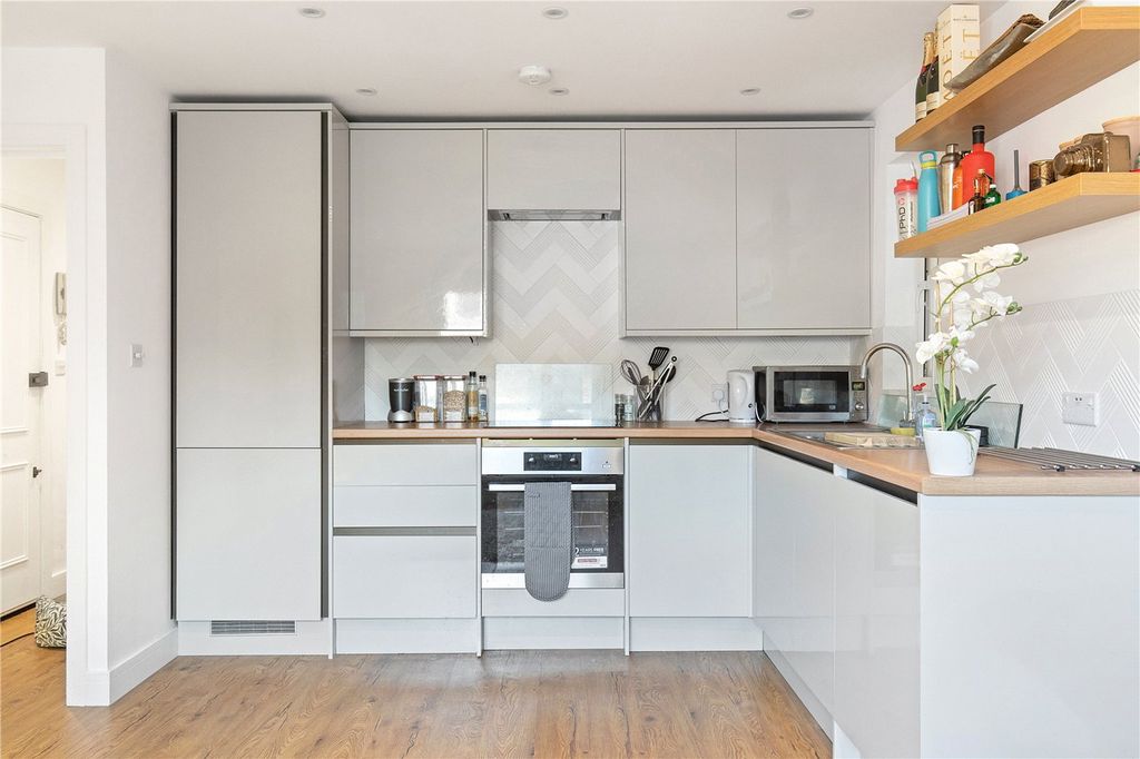 Property photo 2 of 12 Picture No. 05