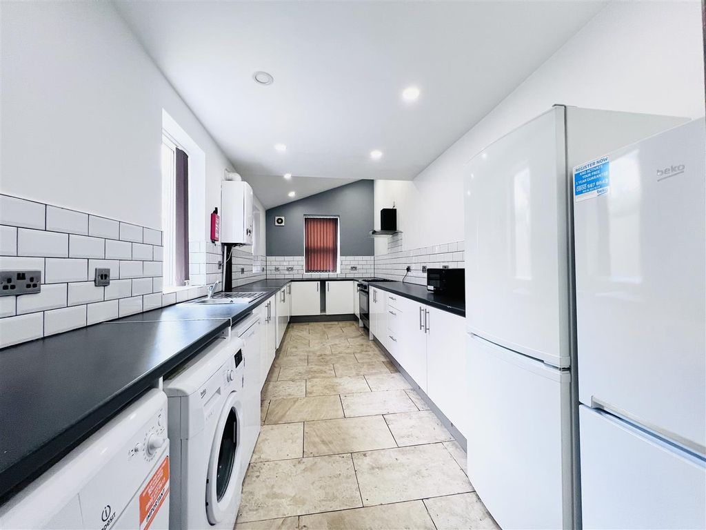 Property photo 3 of 13 Image00004.Jpeg