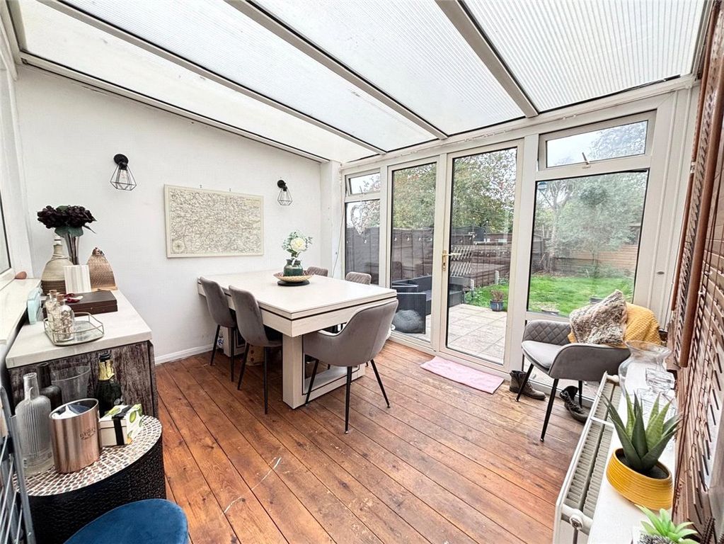 Property photo 3 of 16 Picture No. 02