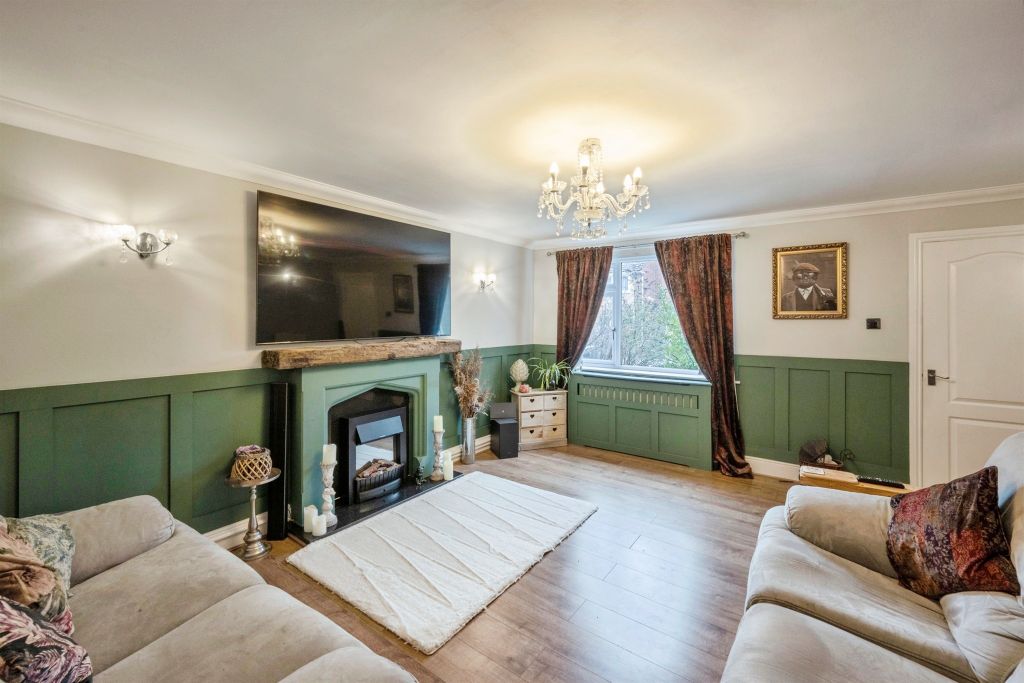 Property photo 2 of 26