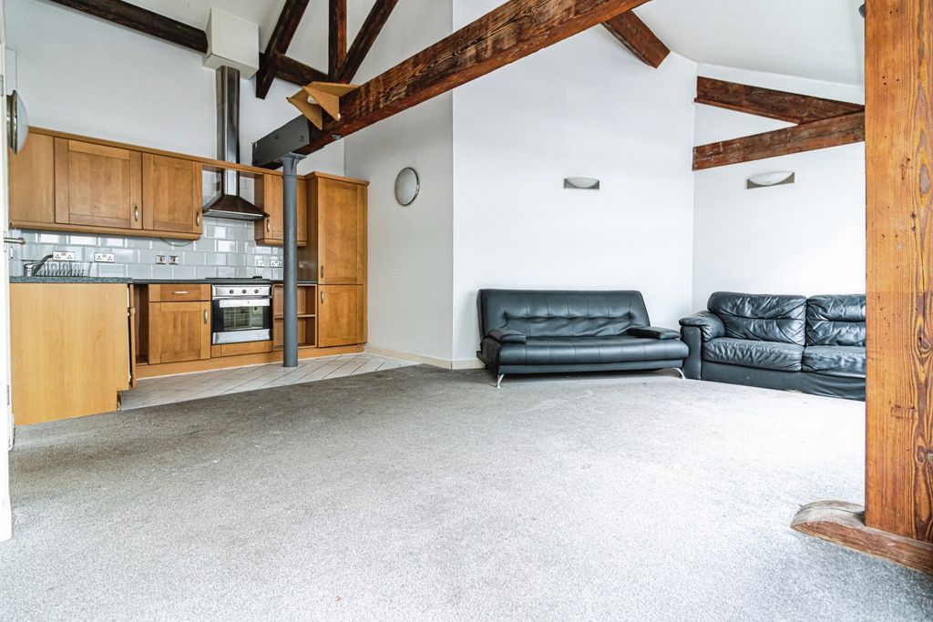 Property photo 2 of 10 Photo