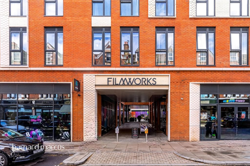 Property photo 1 of 10