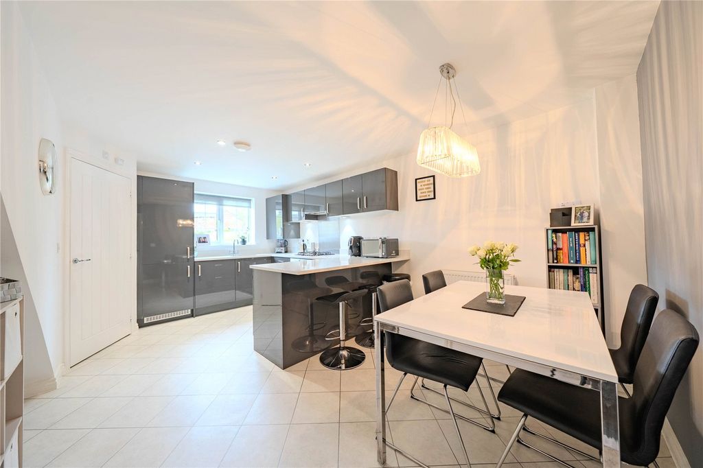 Property photo 3 of 12 Picture No. 03