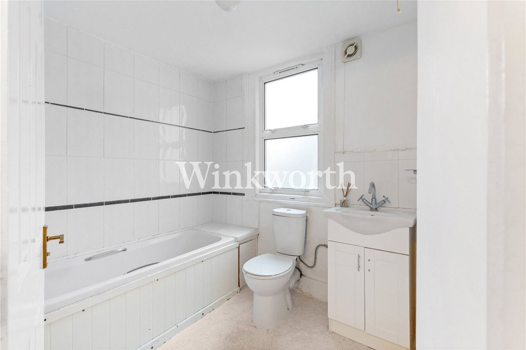 Property photo 2 of 14 Picture No. 02