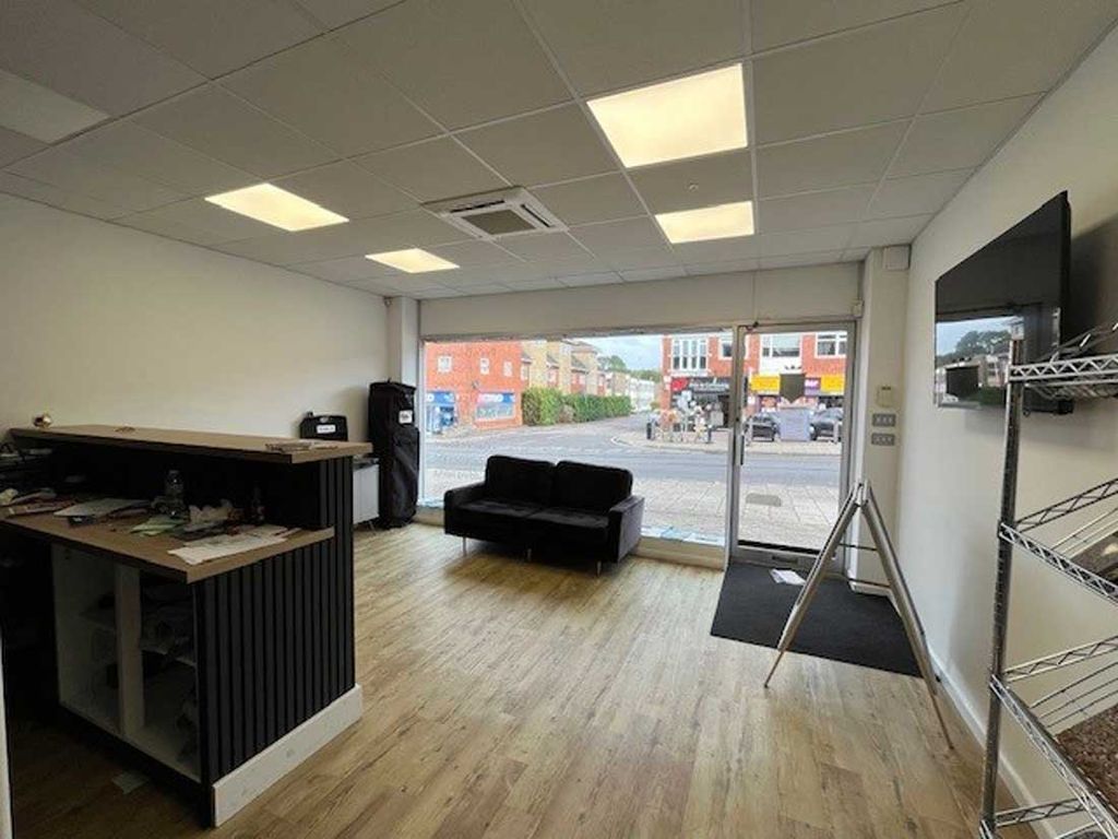 Property photo 2 of 8