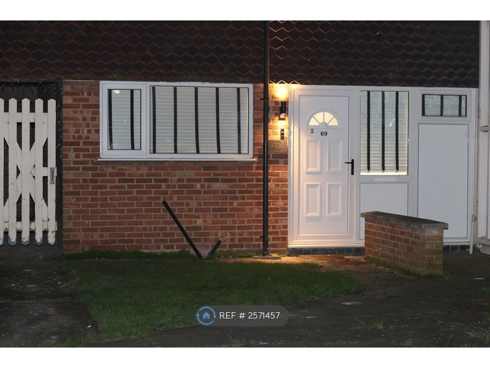 Property photo 2 of 21 Front Of House