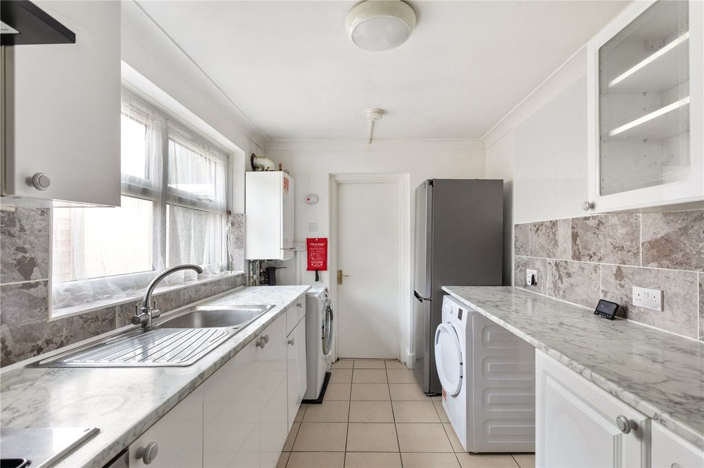 Property photo 3 of 13 Picture No. 06