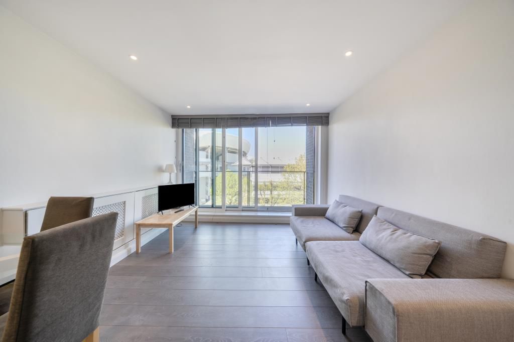 Property photo 3 of 20 Reception Room