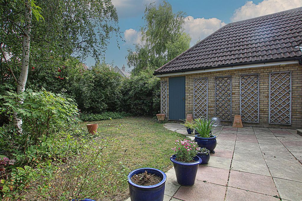 Property photo 3 of 17 Img_2038.Jpg