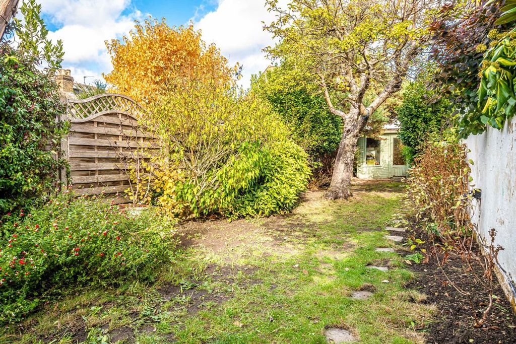 Property photo 2 of 8