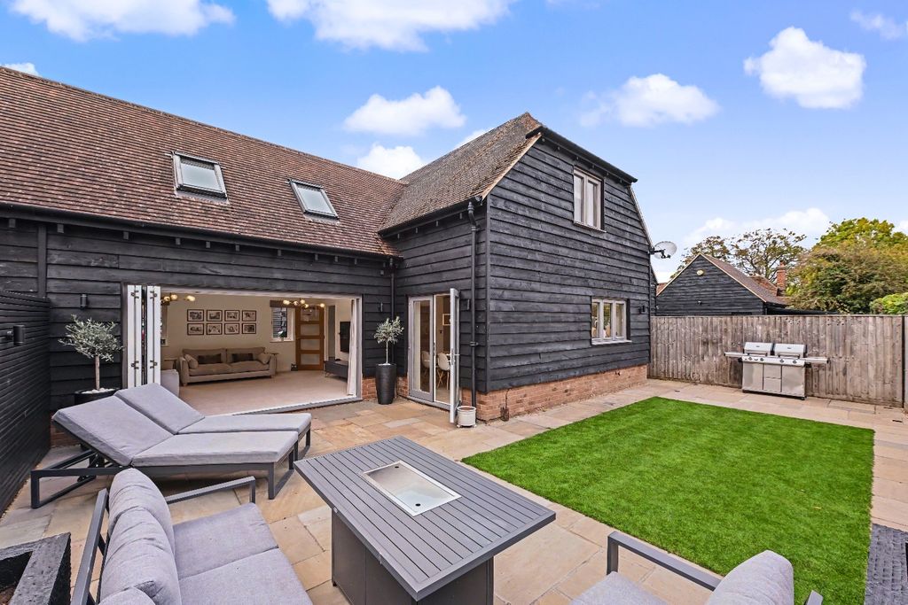 Property photo 1 of 24 5525320