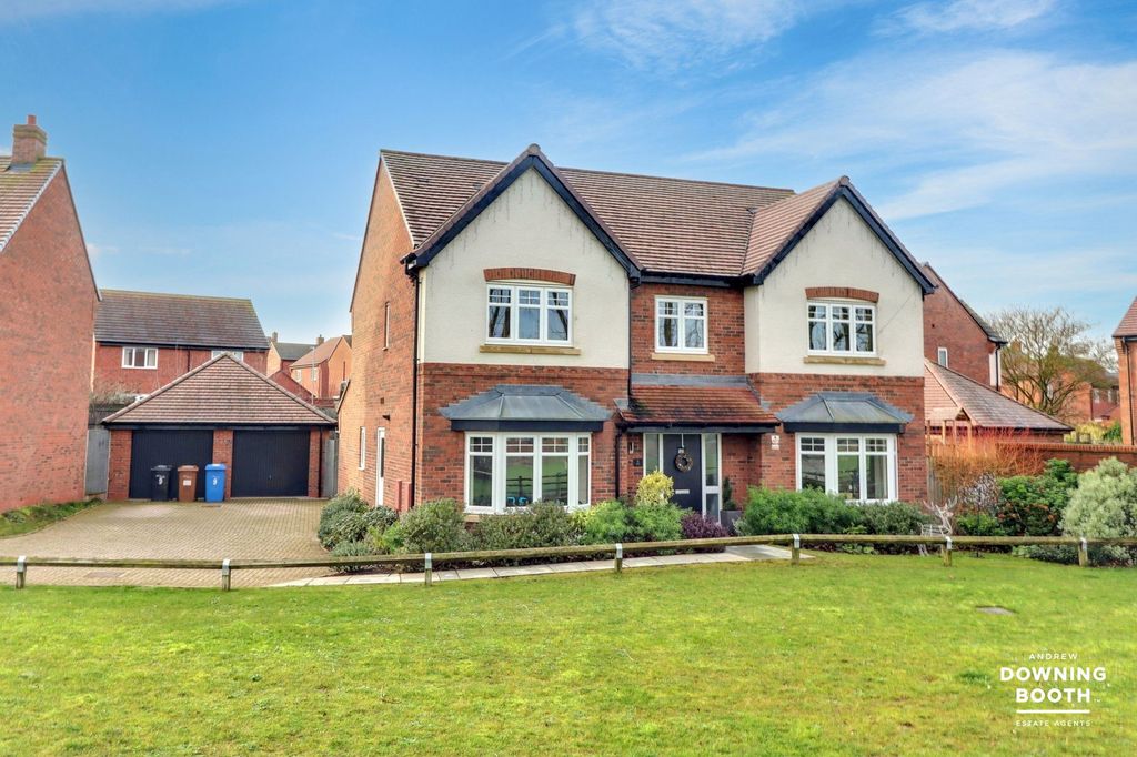 Property photo 1 of 48