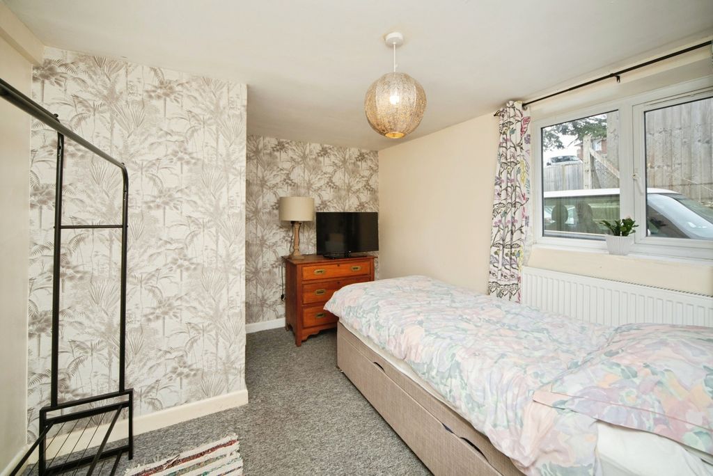 Additional image 13 of 2 bed flat for saleRutters Lane, Ilminster, Somerset TA19