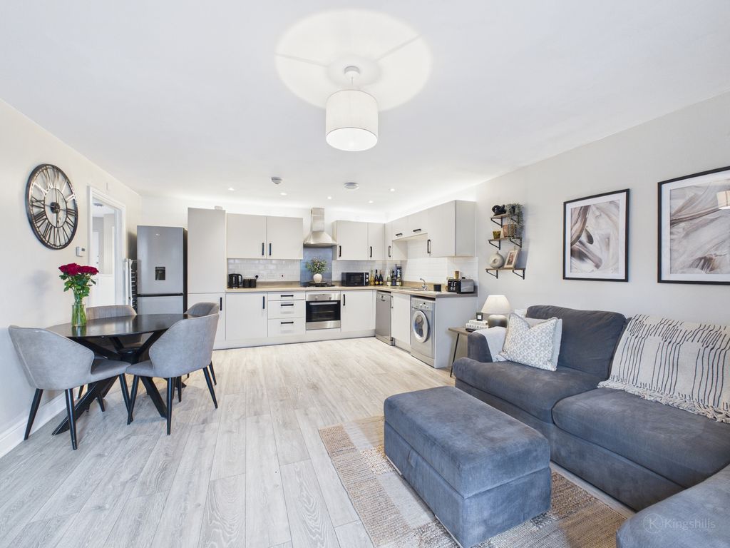 Property photo 2 of 16 Kitchen/ Living/ Dining