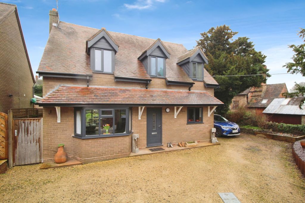 Property photo 1 of 35