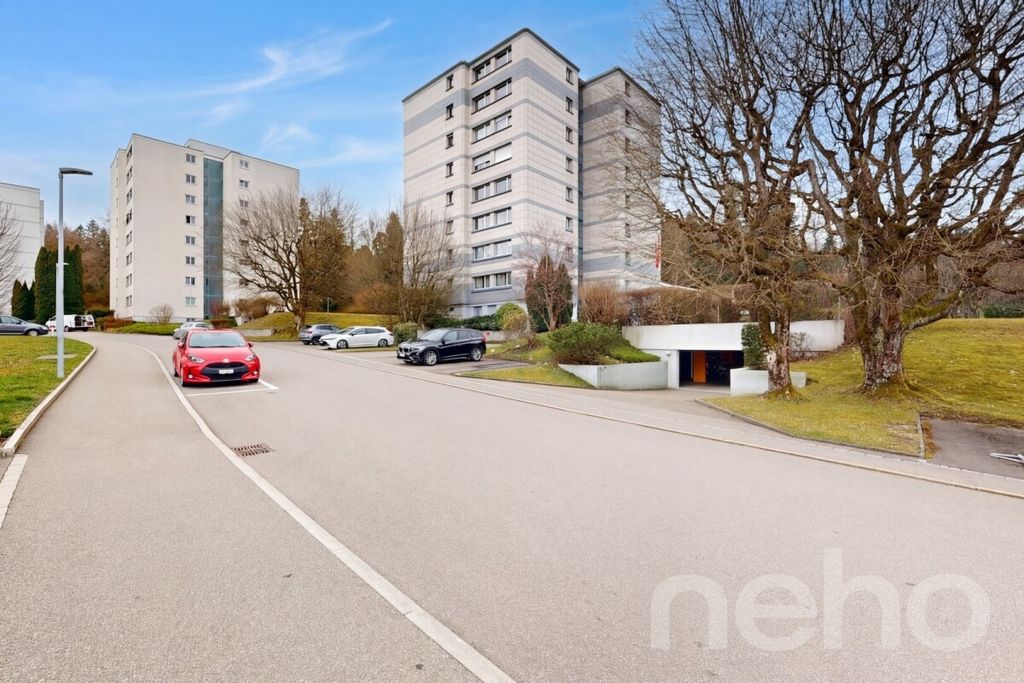 Property photo 2 of 12