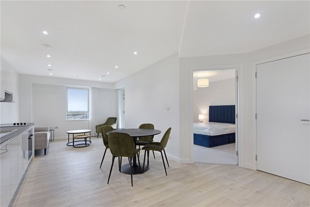 Property photo 1 of 18 Picture No. 24