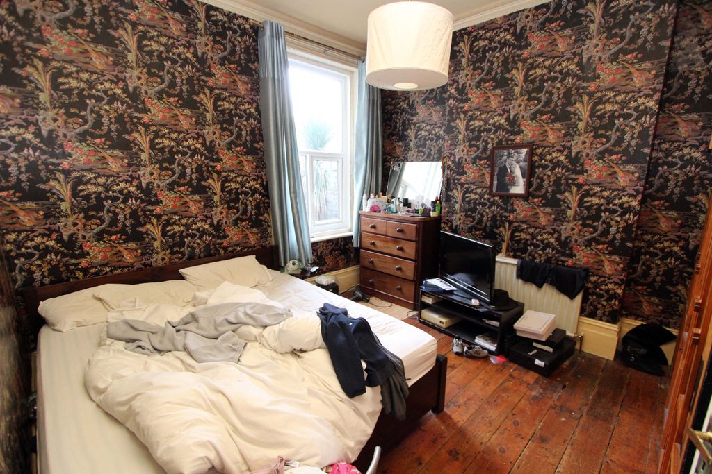 Property photo 2 of 12 Photo 1