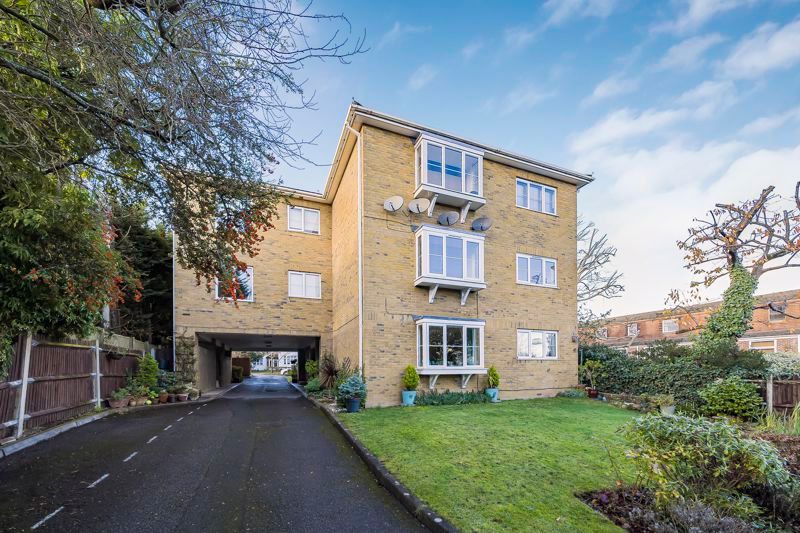 Property photo 1 of 14 Photo 3