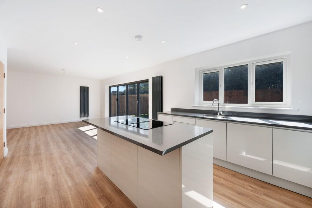 Additional image 4 of 5 bed detached house for sale7 Victoria Gardens, Waterside, Darwen BB3