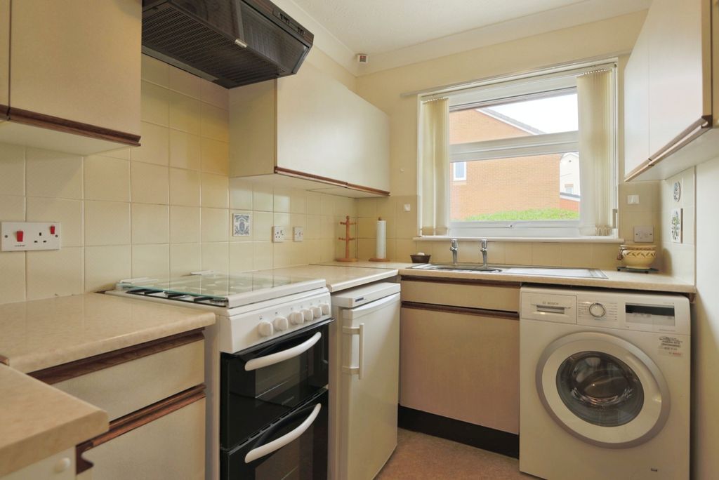 Property photo 2 of 9 3888207