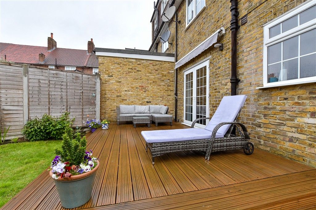 Property photo 2 of 16 Patio / Decking