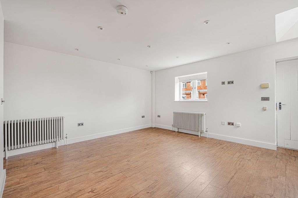 Property photo 2 of 14 Picture No. 09