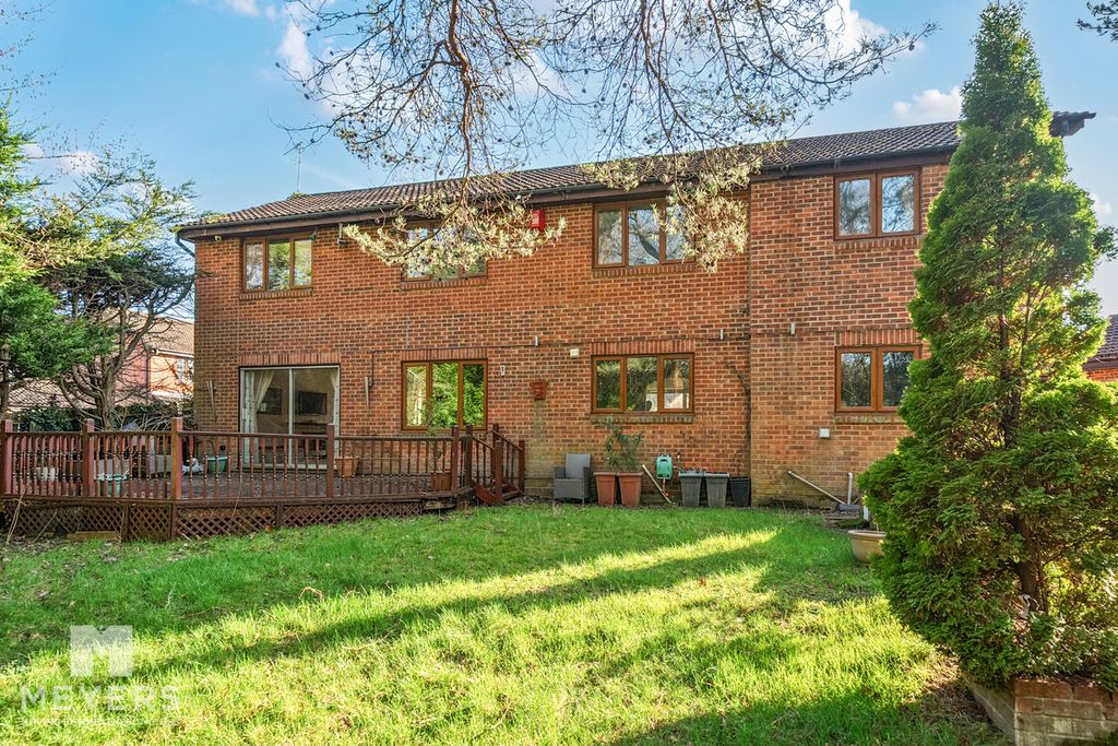 Property photo 1 of 23