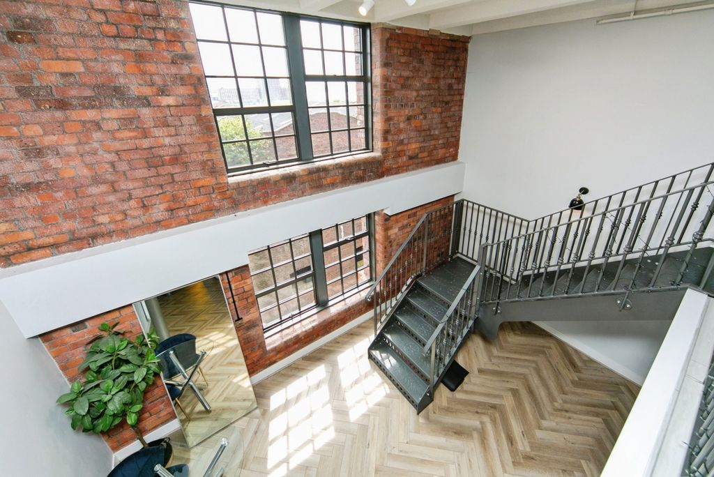 Property photo 1 of 19 Photo