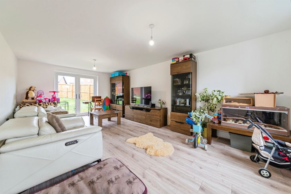 Property photo 2 of 20