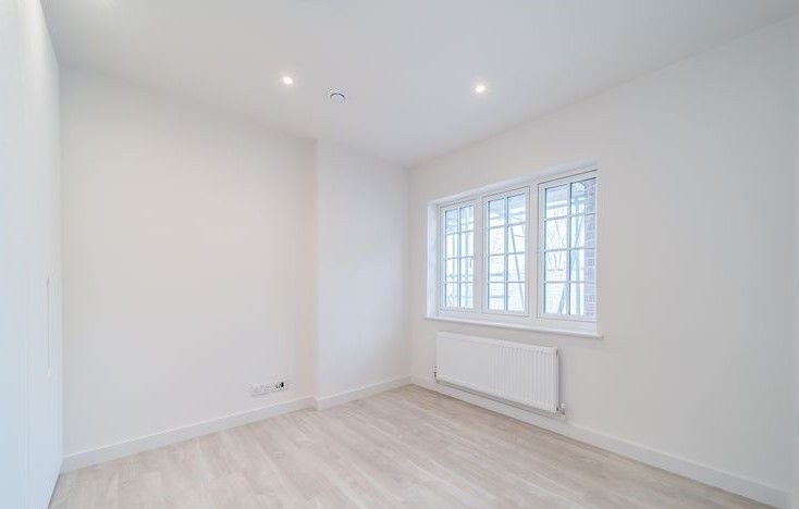 Property photo 3 of 5 Bedroom1