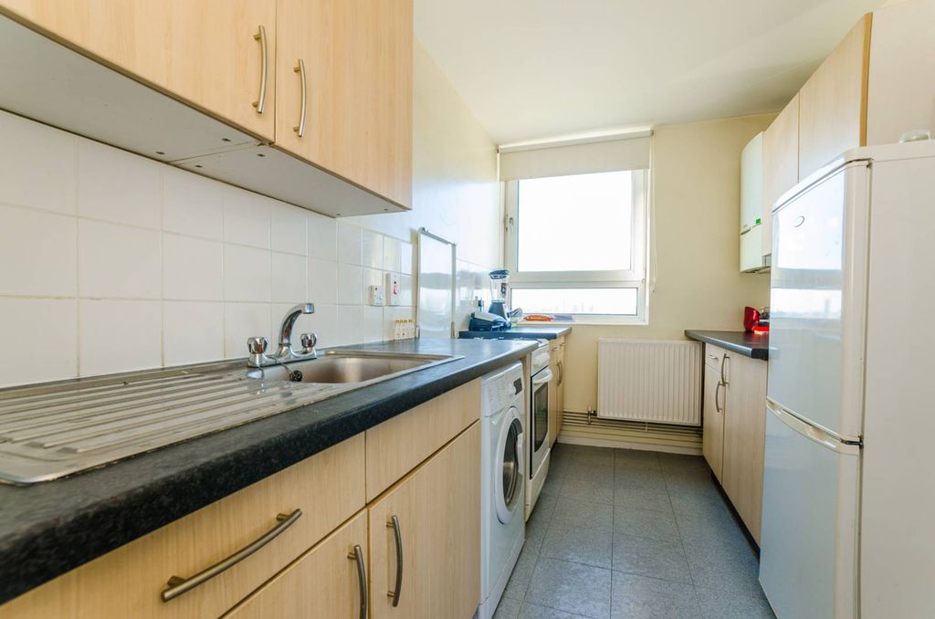 Property photo 3 of 9