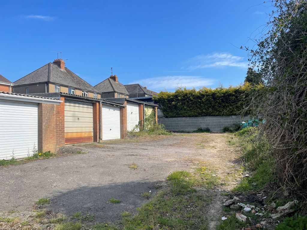 Property photo 2 of 4