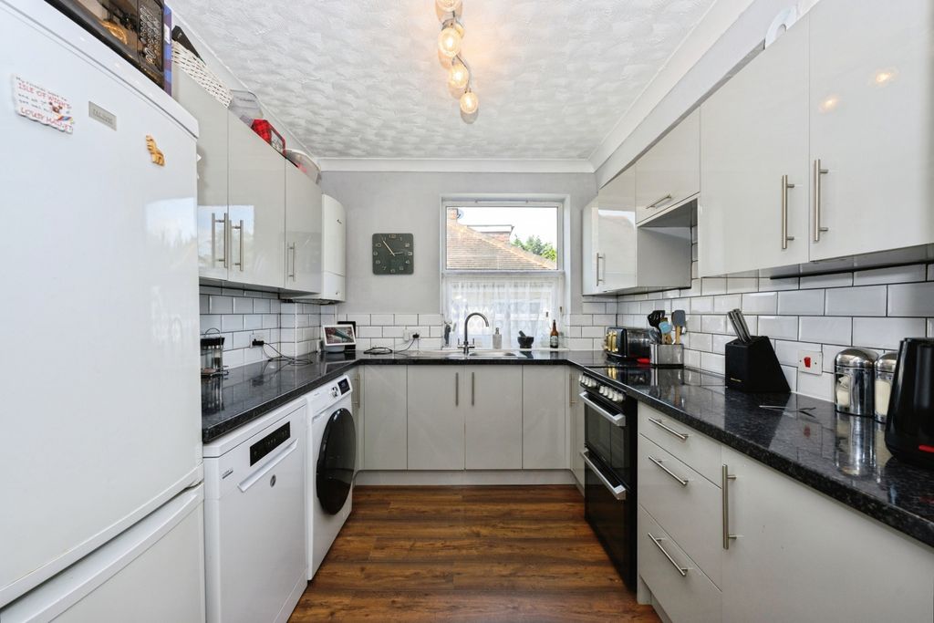 Property photo 3 of 15 Picture No. 08